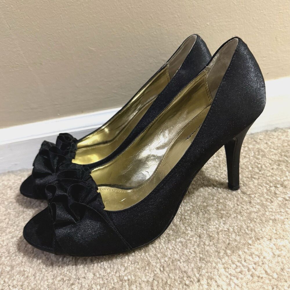 Touch Of Nina Black Satin Ruffle Peep Toe Heels 8.5 Stiletto Prom Pumps Shoes